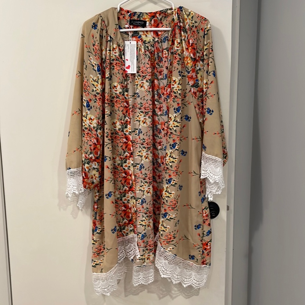 NWT Relipop floral cardigan with lace detail size 3XL